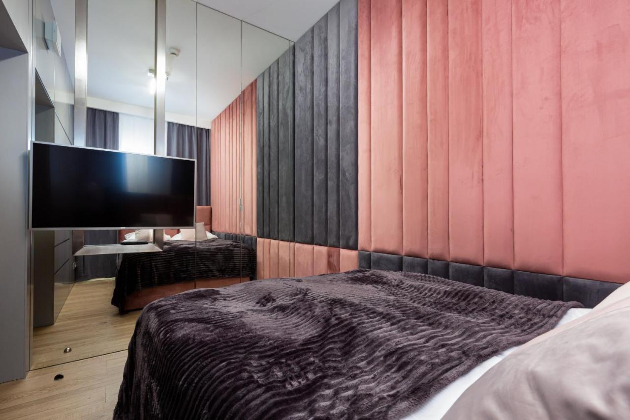 Premium Apartments Business Center By Renters Prestige Varsovie Extérieur photo